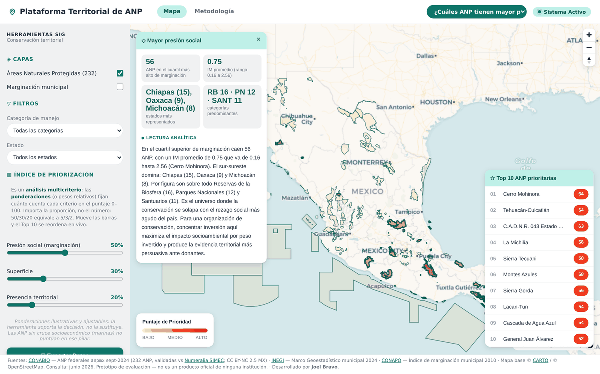 Una pregunta de exploración activa: el mapa resalta áreas y aparece una tarjeta con métricas y lectura